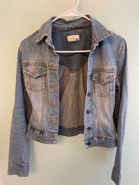 H&M Washed Blue Denim Jacket - Women's Classic Trucker